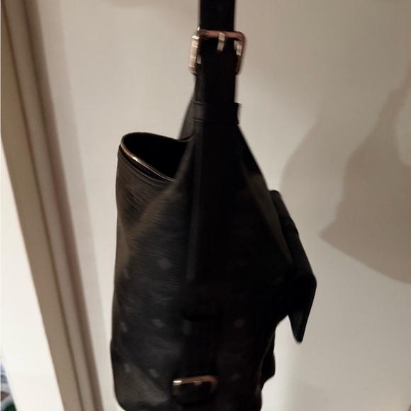 MCM Black Leather Shoulder Bag - Picture 3 of 7